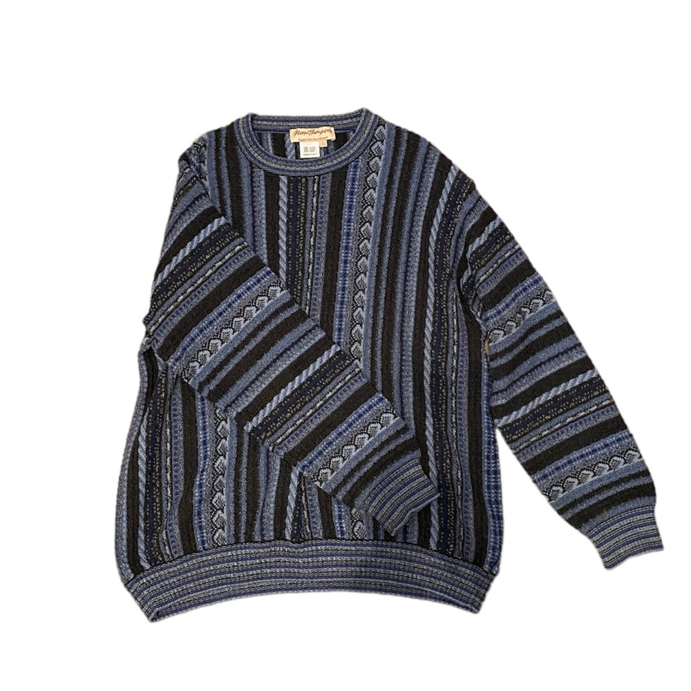 NORM THOMPSON Coogi-like knit blue sweater